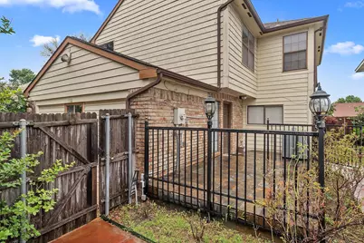 1922 Pinecrest Drive, Carrollton, TX 75010 - Photo 35