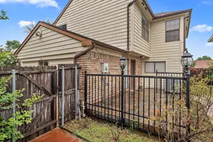1922 Pinecrest Dr, Carrollton, TX 75010 - Photo 35