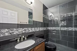 1922 Pinecrest Dr, Carrollton, TX 75010 - Photo 25