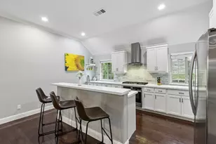 6427 Lake Bluff Dr, Dallas, TX 75249 - Photo 11