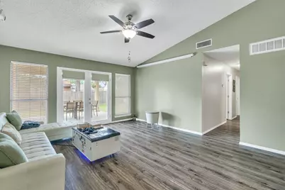 5928 Chisholm Trail, Haltom City, TX 76148 - Photo 7