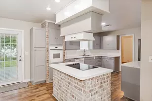 500 W London St, Bowie, TX 76230 - Photo 29