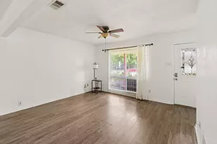 1822 Finley Rd, Irving, TX 75062 - Photo 9