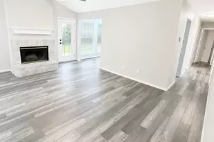8104 Iris Cir, Fort Worth, TX 76137 - Photo 5