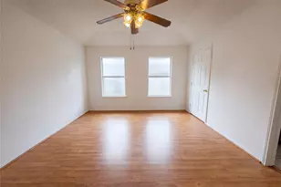 1233 Windy Meadows Dr, Burleson, TX 76028 - Photo 11
