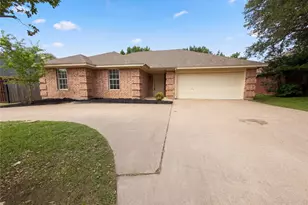 1233 Windy Meadows Dr, Burleson, TX 76028 - Photo 1
