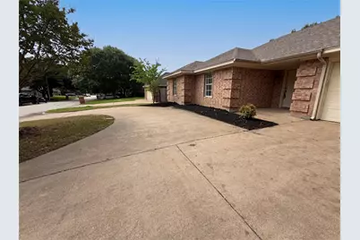 1233 Windy Meadows Drive, Burleson, TX 76028 - Photo 15