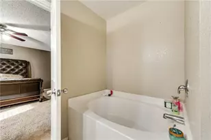 4017 Thoroughbred Trail, Fort Worth, TX 76123 - Photo 15