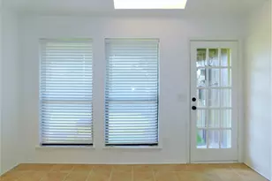 2105 Sonata Ln, Carrollton, TX 75007 - Photo 11