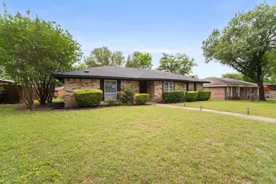 722 Oakbluff Drive, Lancaster, TX 75146 - Photo 39