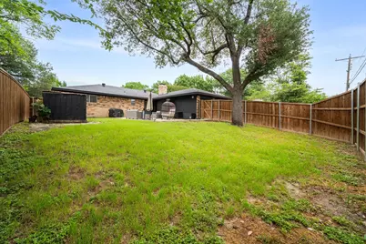 722 Oakbluff Drive, Lancaster, TX 75146 - Photo 35