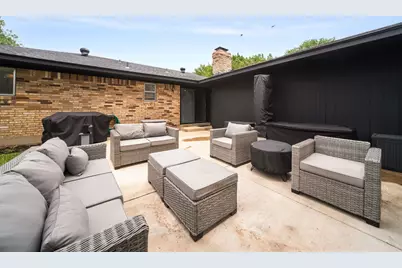 722 Oakbluff Drive, Lancaster, TX 75146 - Photo 9