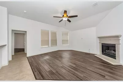 10209 Fossil Valley Drive, Fort Worth, TX 76131 - Photo 25