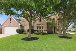 696 Bear Creek Dr, Hurst, TX 76054 - Photo 3