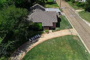 500 W Marshall Ave, Gladewater, TX 75647 - Photo 9