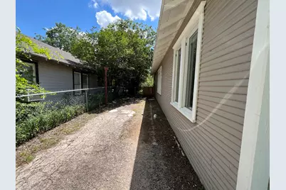 1709 Durham Avenue, Brownwood, TX 76801 - Photo 3
