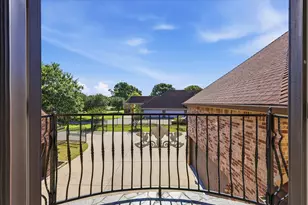 2056 Willow Bend Dr, Oak Leaf, TX 75154 - Photo 29