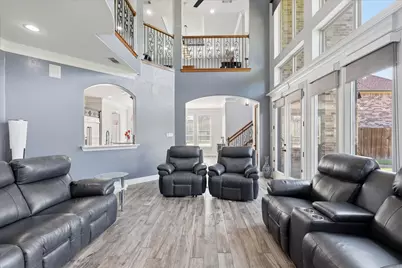 2056 Willow Bend Drive, Oak Leaf, TX 75154 - Photo 7