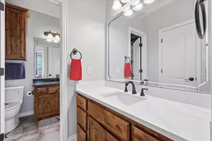 2056 Willow Bend Dr, Oak Leaf, TX 75154 - Photo 19