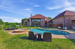 2056 Willow Bend Dr, Oak Leaf, TX 75154 - Photo 35