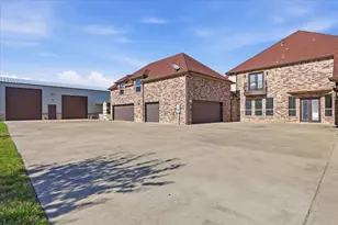 2056 Willow Bend Dr, Oak Leaf, TX 75154 - Photo 27