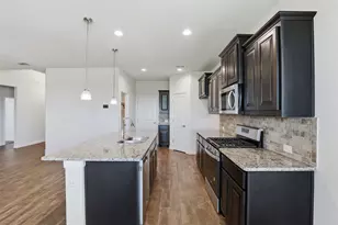 1309 Dublin Dr, Cleburne, TX 76033 - Photo 15