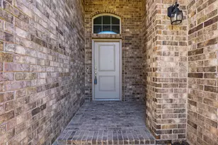 1309 Dublin Dr, Cleburne, TX 76033 - Photo 5