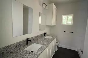 722 E Woodard St, Denison, TX 75021 - Photo 7