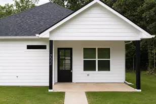 722 E Woodard St, Denison, TX 75021 - Photo 1