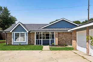 2035 Sancerre Ln, Carrollton, TX 75007 - Photo 3