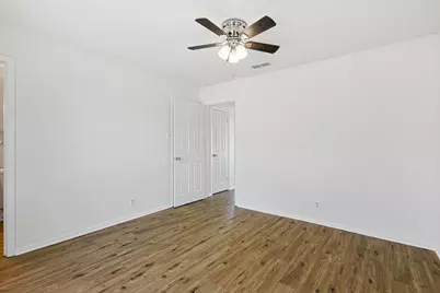 2637 W Randol Mill Road #2643-B, Arlington, TX 76012 - Photo 5