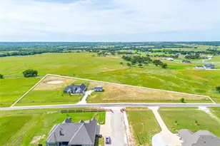 1024 Monarch Ct, Poolville, TX 76487 - Photo 31