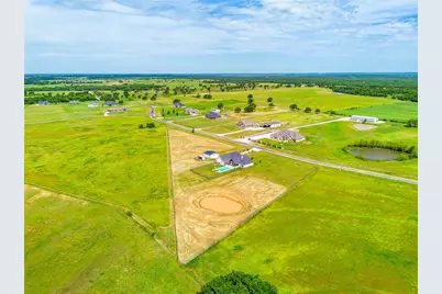 1024 Monarch Court, Poolville, TX 76487 - Photo 33