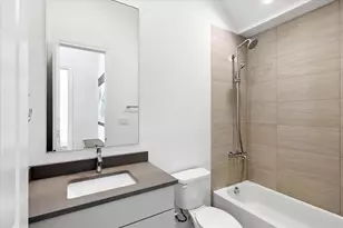 1354 E Crosby Rd, Carrollton, TX 75006 - Photo 21