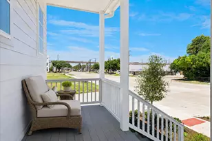 1354 E Crosby Rd, Carrollton, TX 75006 - Photo 5