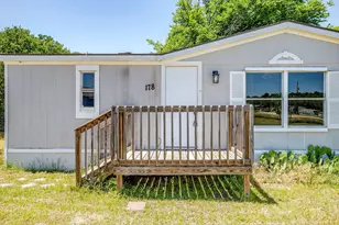 178 Valley Lake Ln, Springtown, TX 76082 - Photo 5