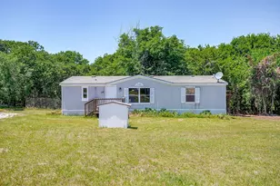 178 Valley Lake Ln, Springtown, TX 76082 - Photo 3