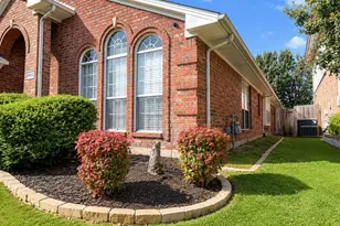 8833 Sunset Trace Dr, Fort Worth, TX 76244 - Photo 5