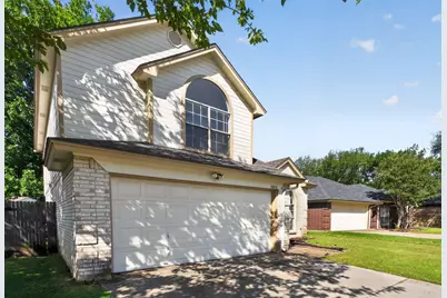 10836 Tall Oak Drive, Fort Worth, TX 76108 - Photo 3