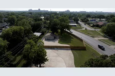 1264 E Maddox Avenue, Fort Worth, TX 76104 - Photo 1