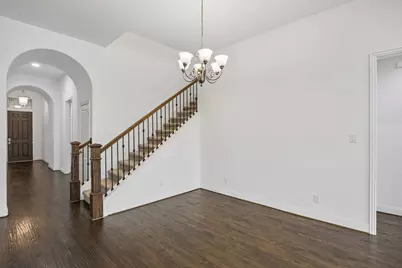404 Warwick Boulevard, Lewisville, TX 75056 - Photo 9