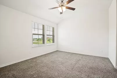 1917 Buffalo Hill Drive, Mesquite, TX 75149 - Photo 5