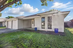 7932 Berrybrook Dr, Watauga, TX 76148 - Photo 3