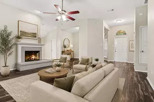 920 Felicia Ln, Arlington, TX 76017 - Photo 3
