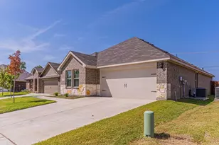 3307 Knoll Dr, Ennis, TX 75119 - Photo 3