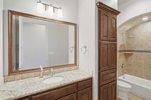 3913 Homestead Ct, Granbury, TX 76049 - Photo 17