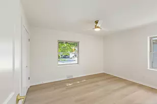 9745 Ash Creek Dr, Dallas, TX 75228 - Photo 17