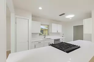 9745 Ash Creek Dr, Dallas, TX 75228 - Photo 9