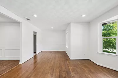 9028 Fringewood Drive, Dallas, TX 75228 - Photo 5