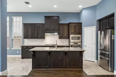404 Warwick Boulevard, Lewisville, TX 75056 - Photo 7